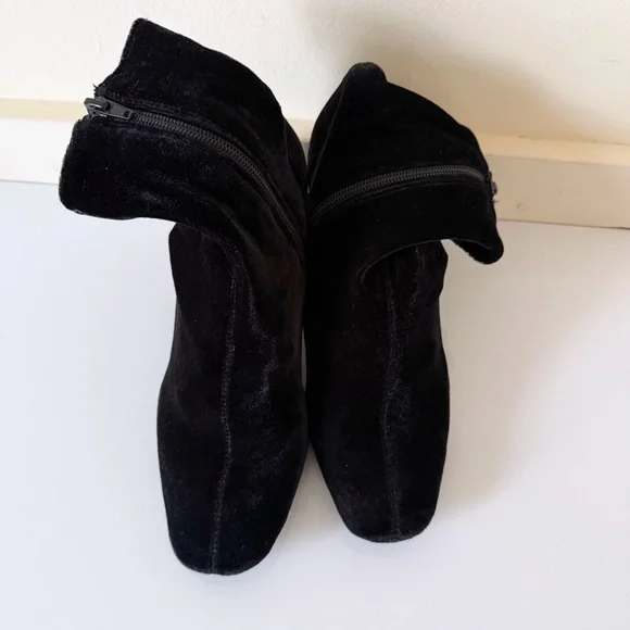 Jeffrey Campbell Cienega-Lo black velvet ankle sock boots Size 8 - Picture 4 of 9